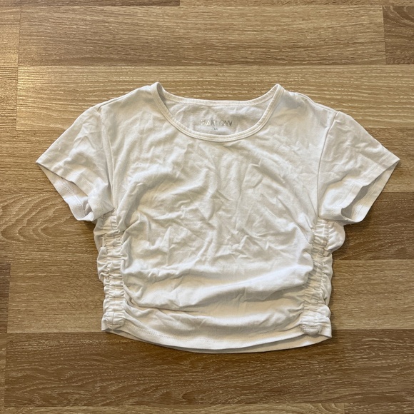 Harlow Cropped Ruched Tee - Picture 1 of 3